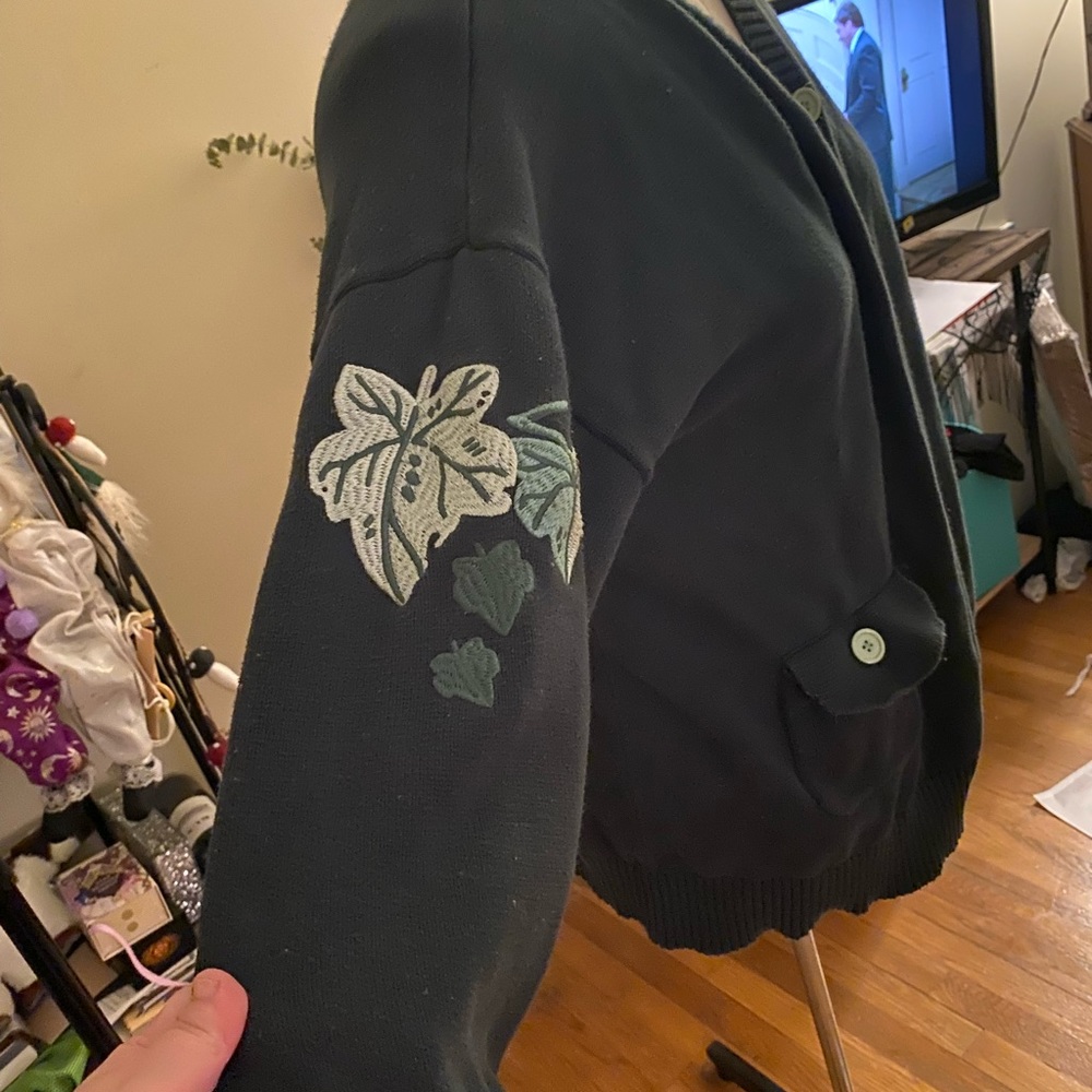 Morning witch green cardigan with embroidery